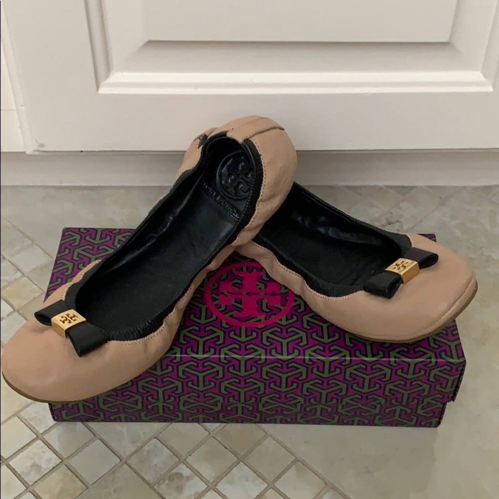 Tory Burch Camellia Nude Bow Flat